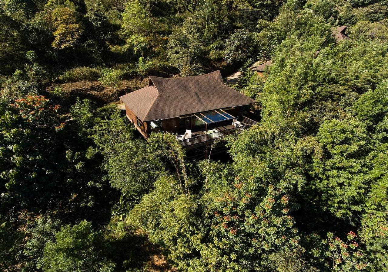 The Tamara Coorg Hotel Kakkabe Exterior photo