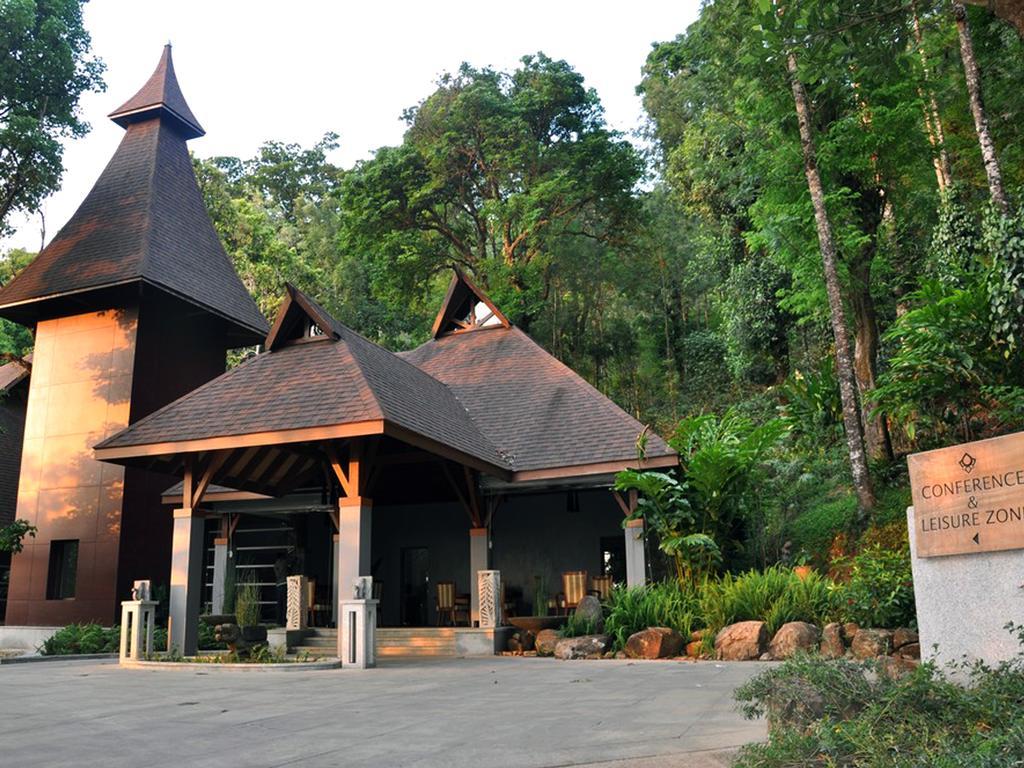 The Tamara Coorg Hotel Kakkabe Exterior photo