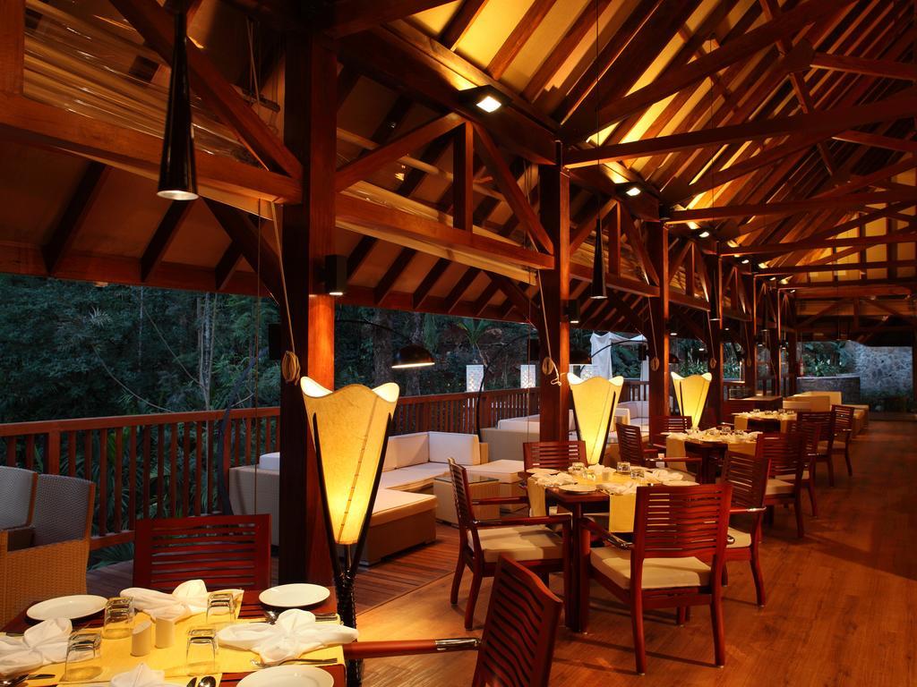 The Tamara Coorg Hotel Kakkabe Exterior photo